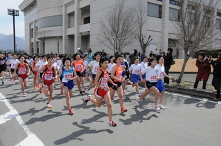 中学生女子のスタート