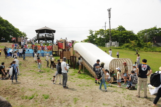 大勢の家族連れでにぎわいました