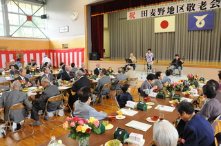 かかしの会による演奏